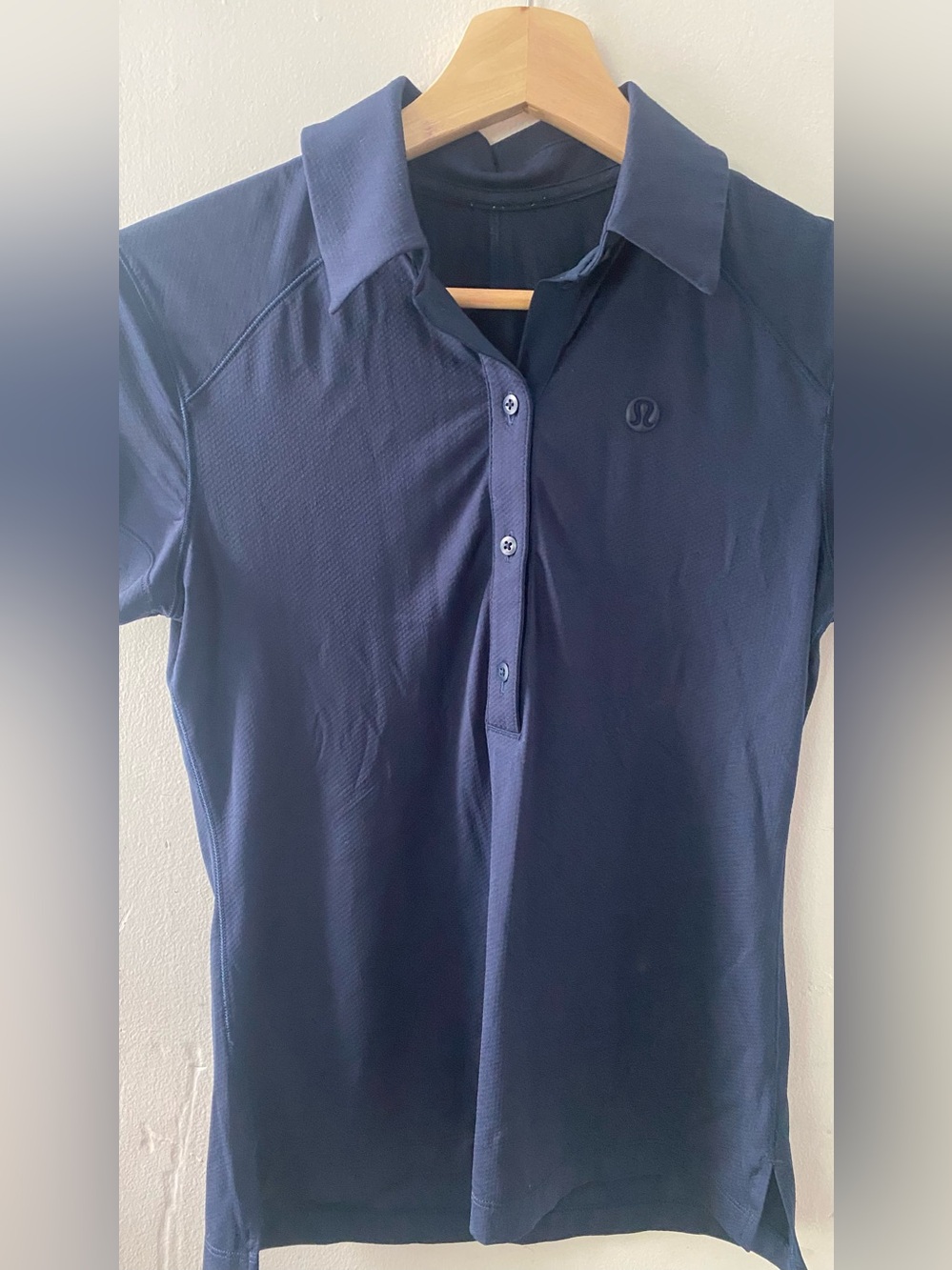 Lululemon Quick-Dry Short-Sleeve Polo Shirt Straight Hem size 2 navy blue - Picture 4 of 5
